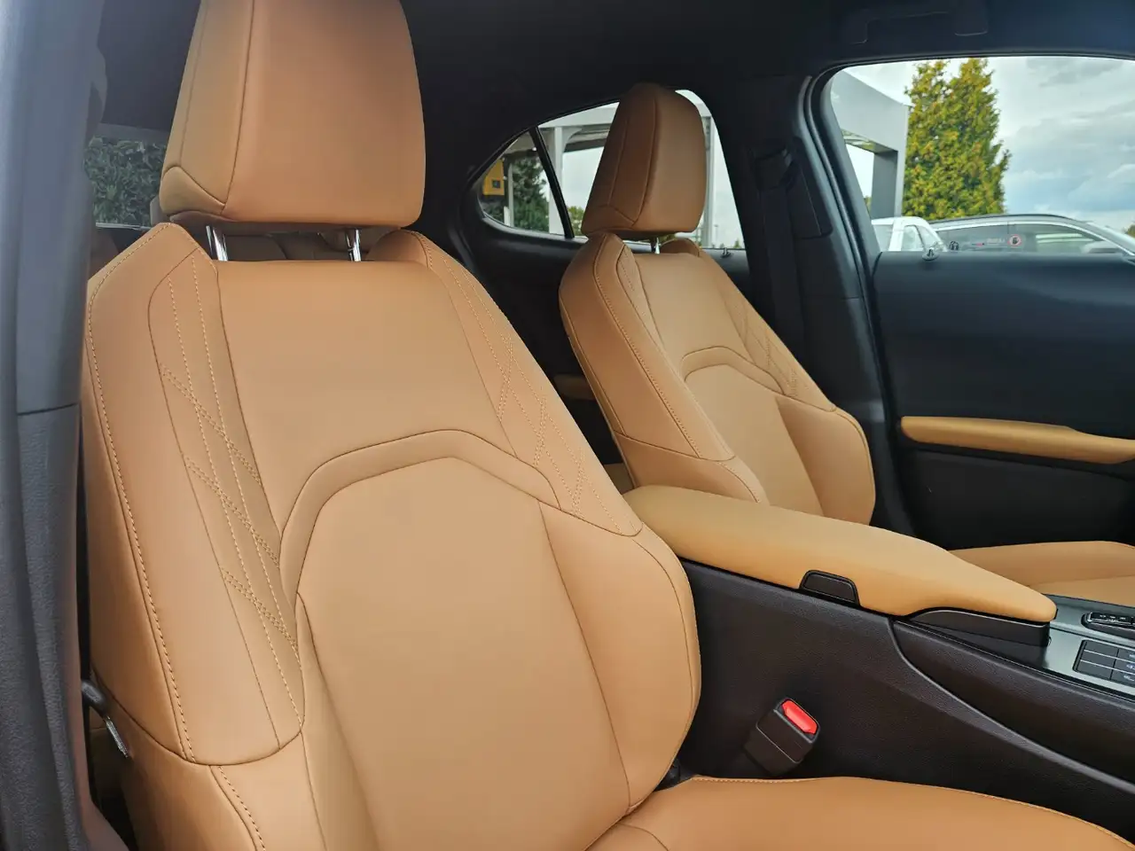 Lexus UX 300h F Sport Design Kamera, SHZ, LED, Navi 14