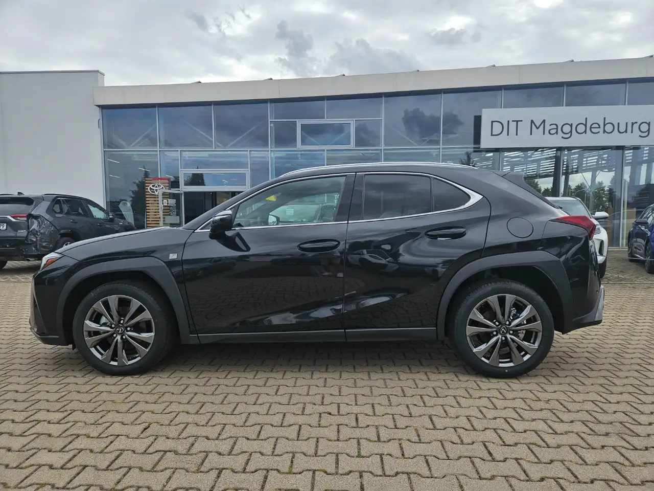 Lexus UX 300h F Sport Design Kamera, SHZ, LED, Navi 6