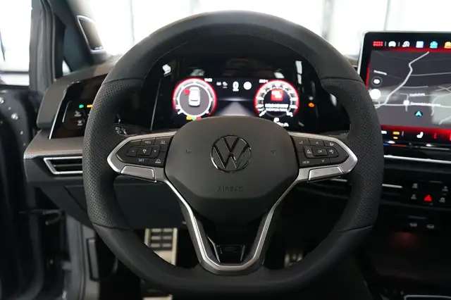 Volkswagen Golf view 12