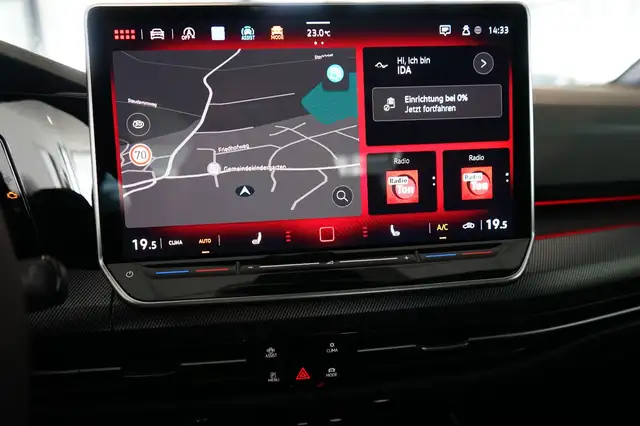 Volkswagen Golf view 14