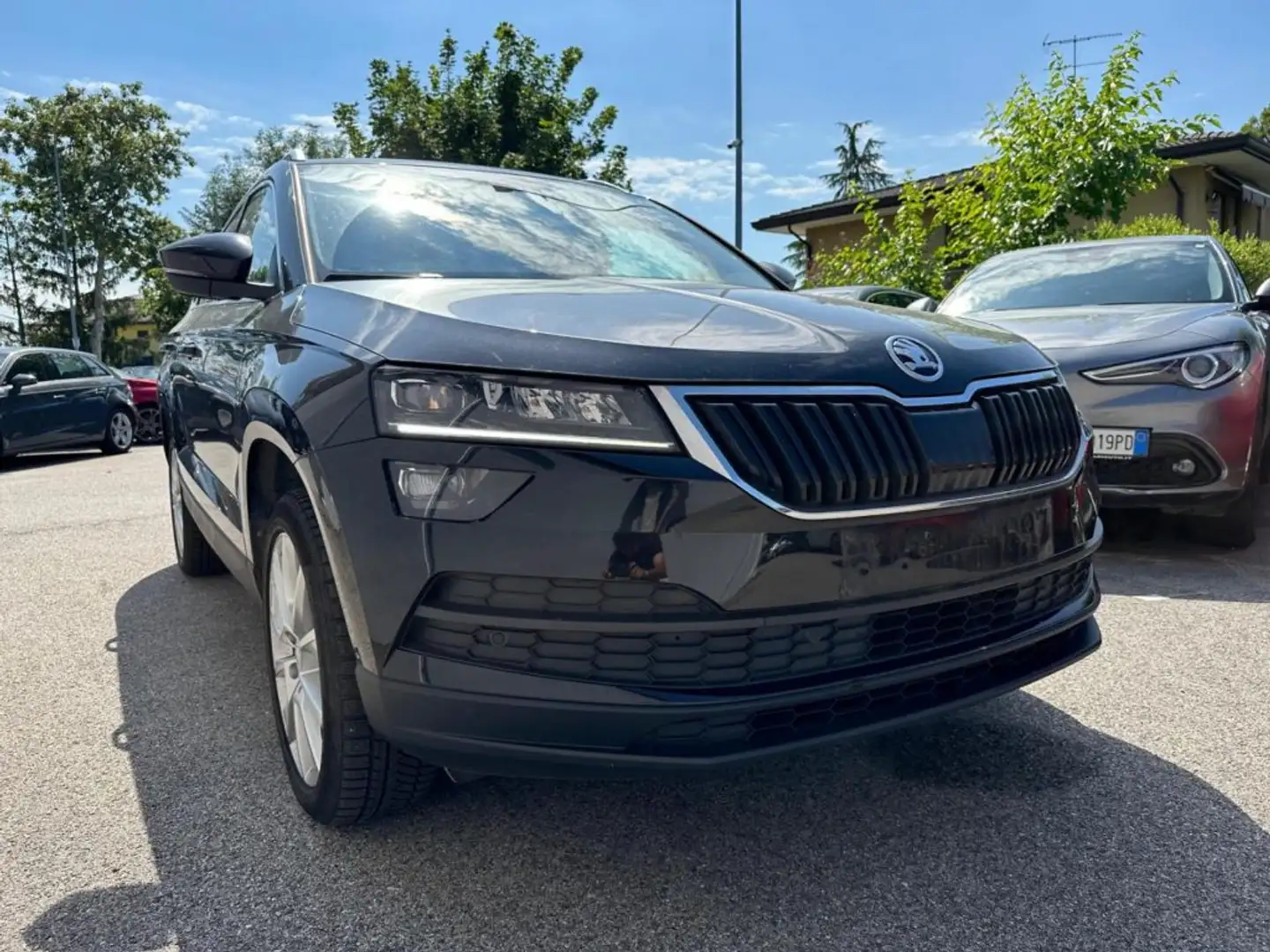 Skoda Karoq 1.6 TDI  Ambition Navi Uniproprietario in Arrivo Nero - 1