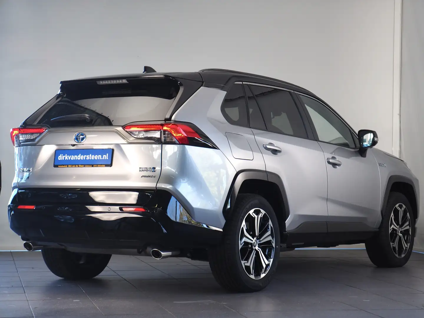Toyota RAV 4 2.5 Plug-in Hybrid AWD Bi-Tone Plus | 360° Camera Zilver - 2