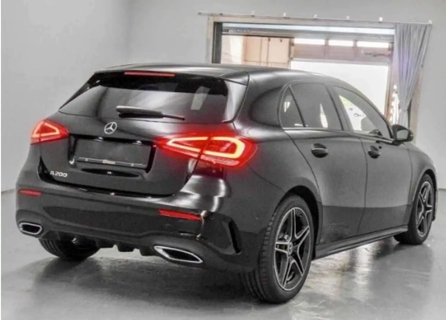 Mercedes-Benz A 200 CGI AMG Noir - 2