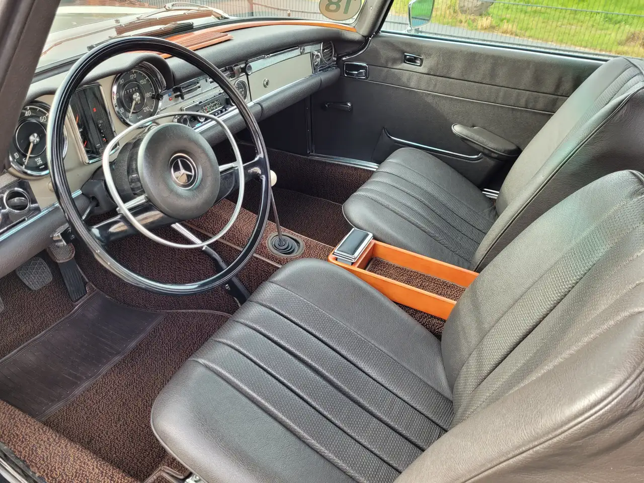 Mercedes-Benz SL 280 Pagode, foto 8