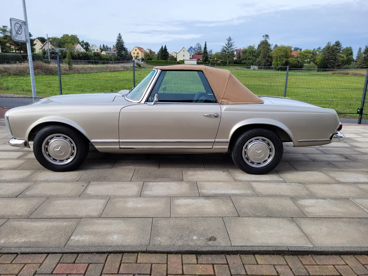 Mercedes-Benz SL 280 Pagode, foto 4