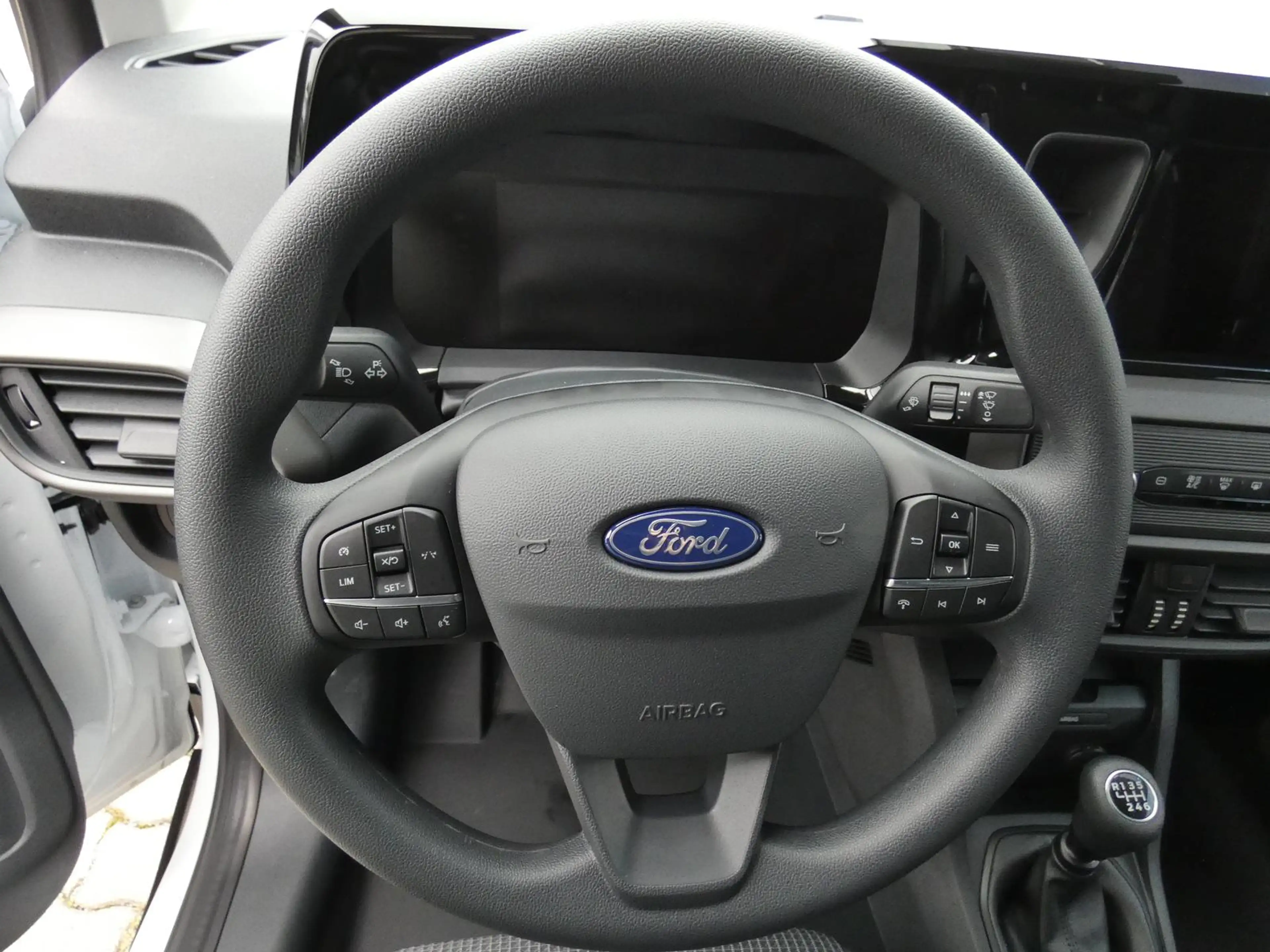 Ford Transit Courier Trend 1.0 EcoBoost #WINTER-PAKET #GJR — photo 12
