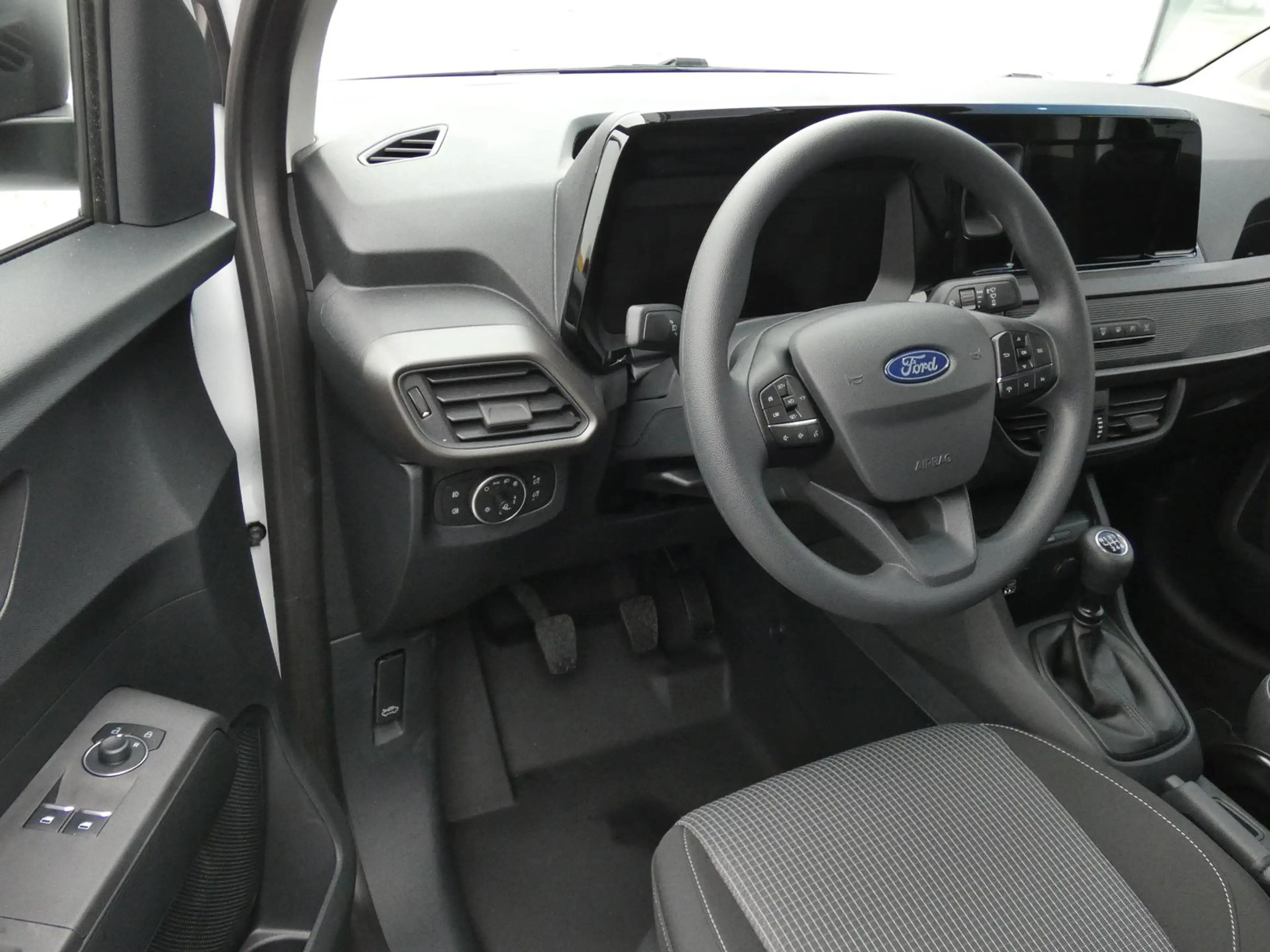Ford Transit Courier Trend 1.0 EcoBoost #WINTER-PAKET #GJR — photo 10