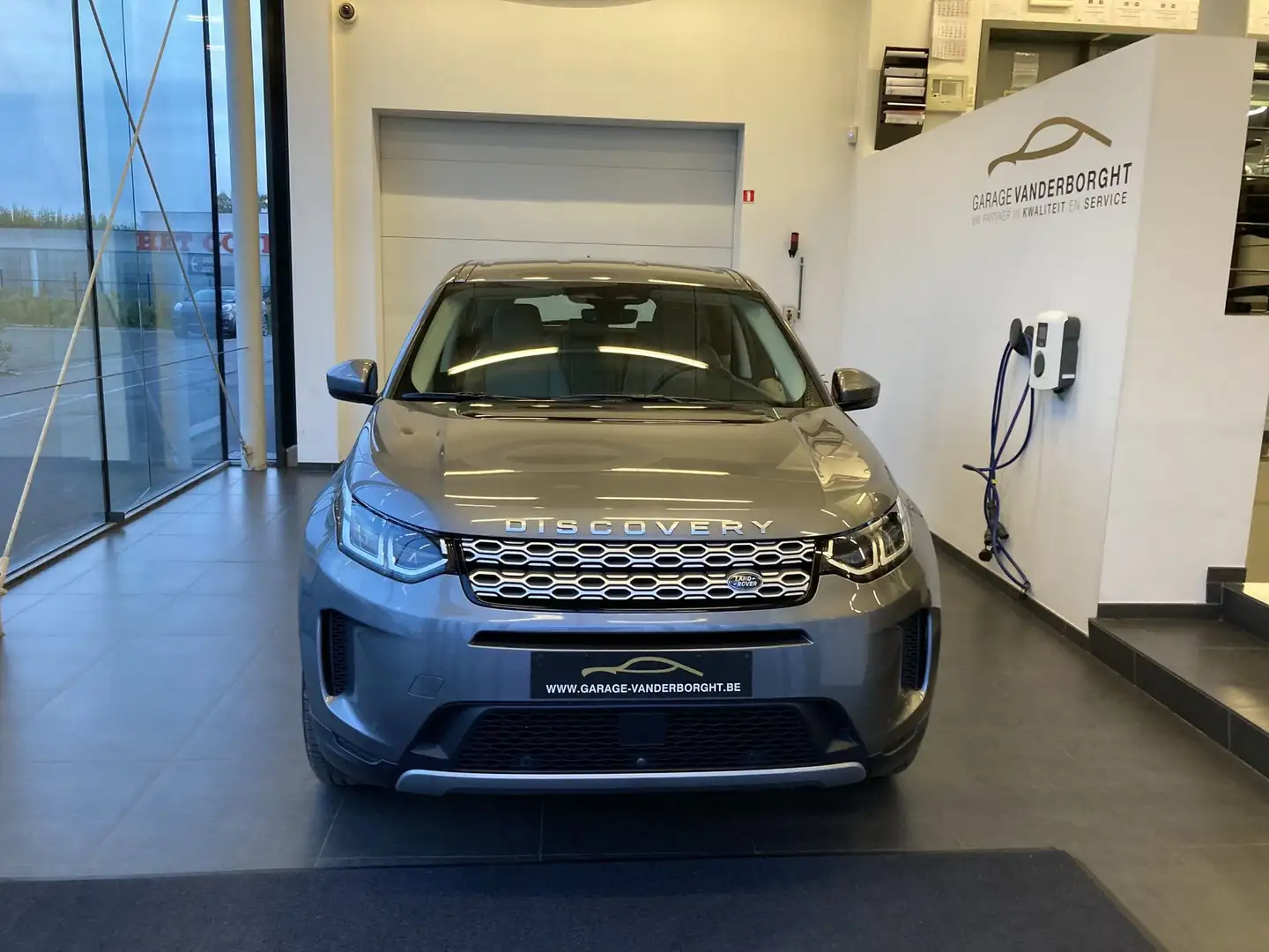 Land Rover Discovery Sport HYBRIDE DIESEL AWD AUTOMAAT Grigio - 2