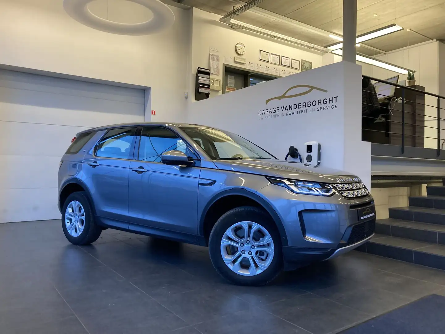 Land Rover Discovery Sport HYBRIDE DIESEL AWD AUTOMAAT Grigio - 1
