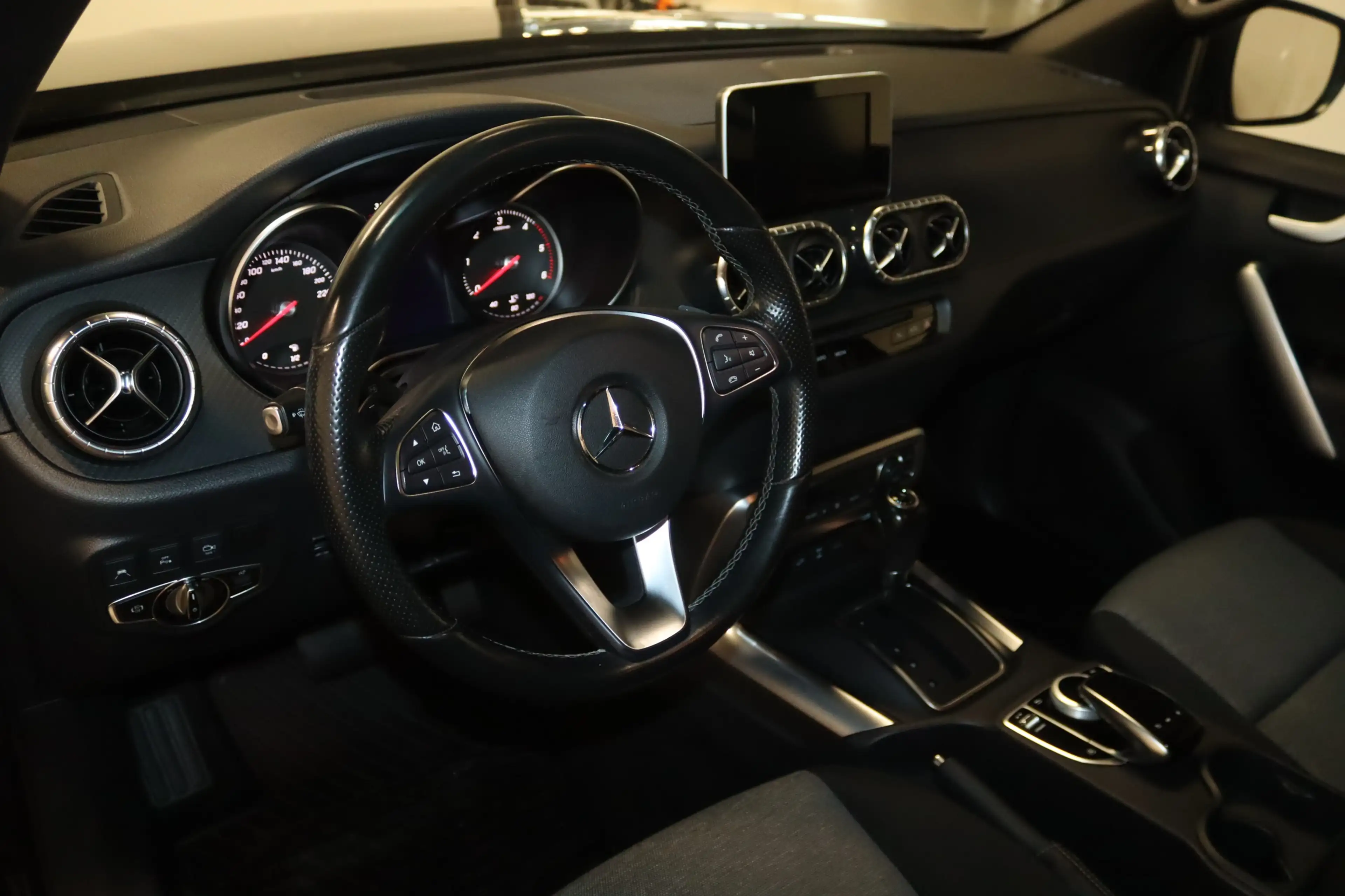 Mercedes-Benz X 350 4Matic Doppelkabine Edition-NAV-LED-360°- — photo 9