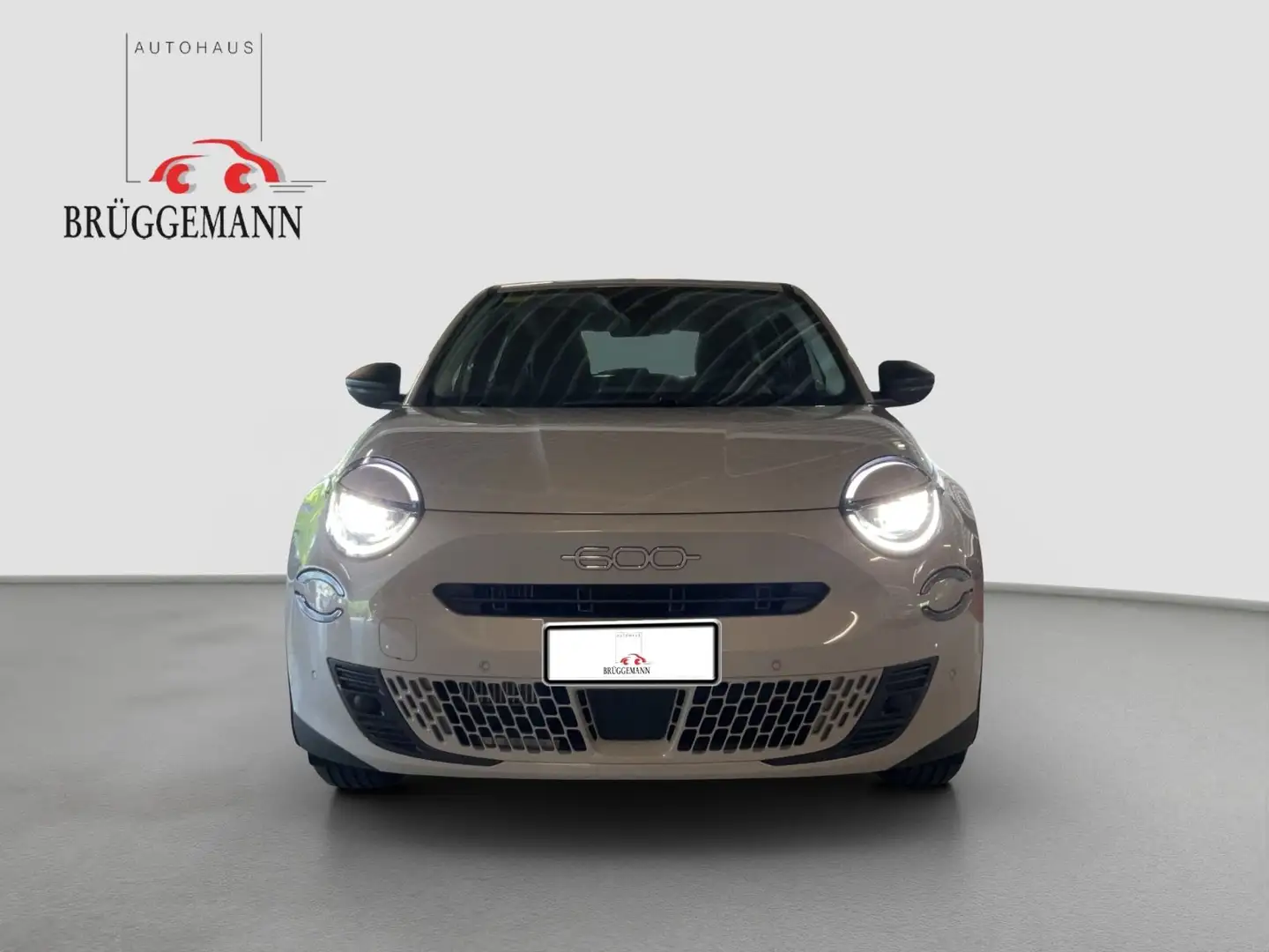 Fiat 600 Hybrid Special Edition Beige - 2