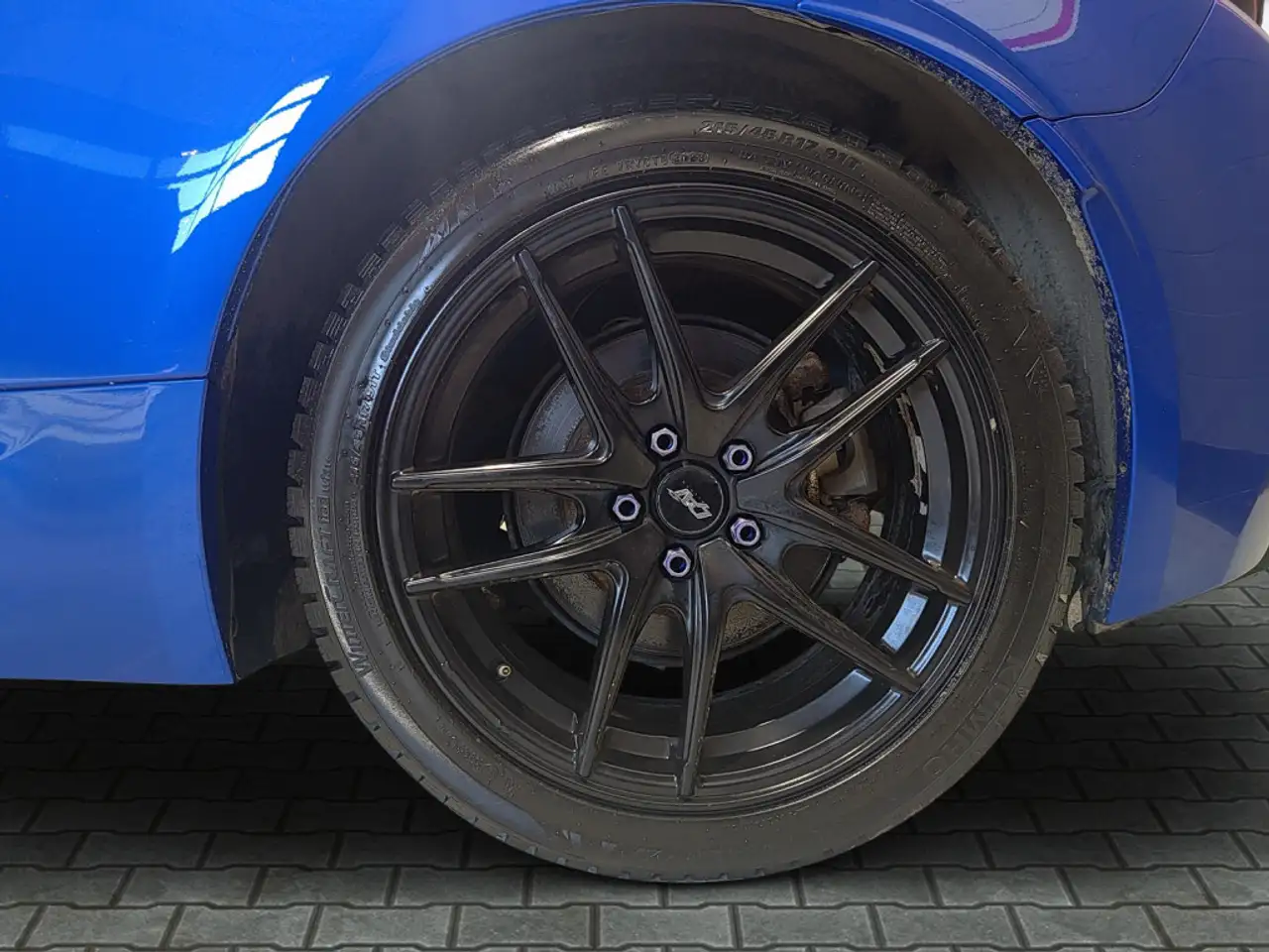 Subaru BRZ снимка Subaru BRZ