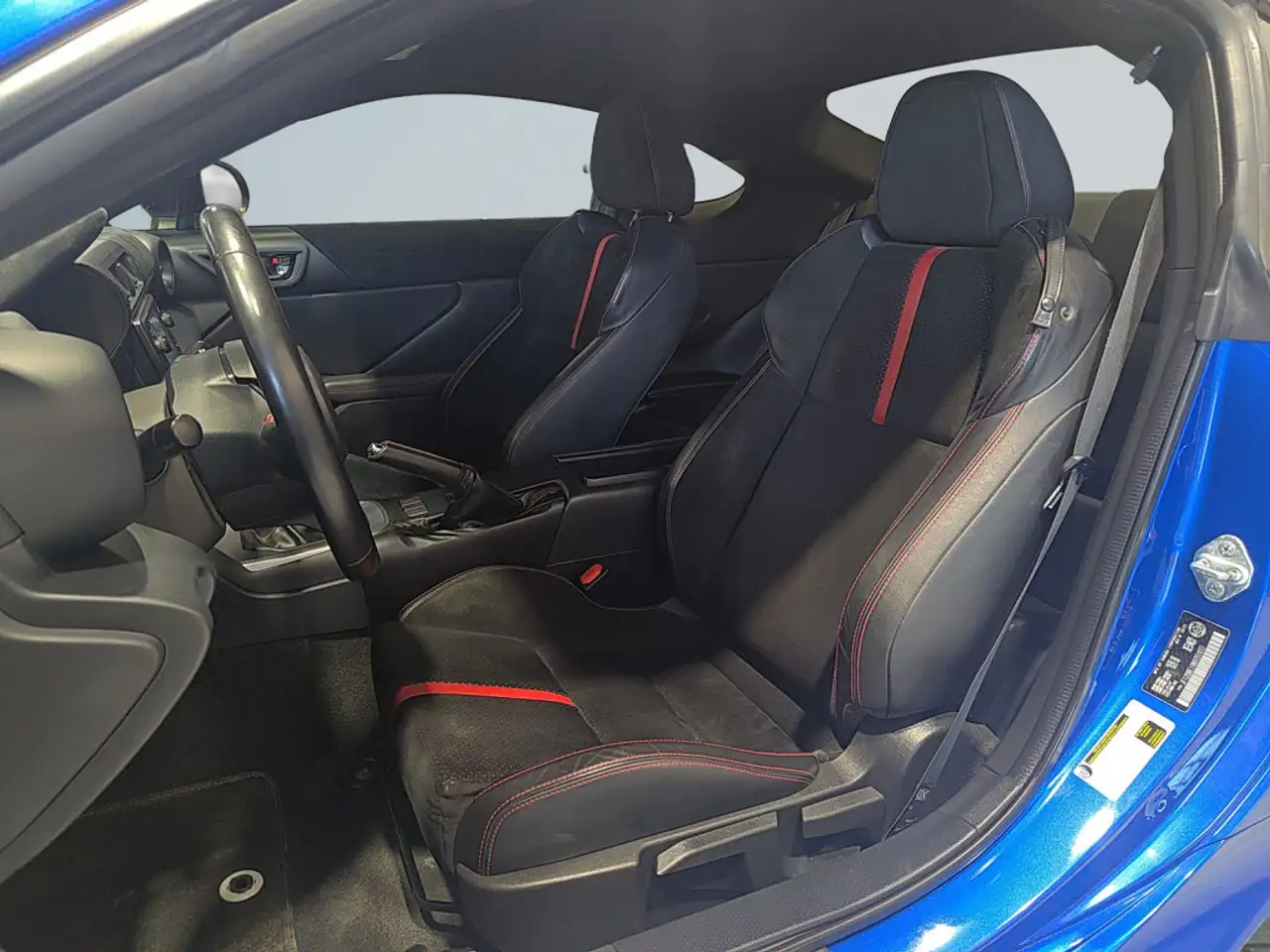 Subaru BRZ снимка Subaru BRZ