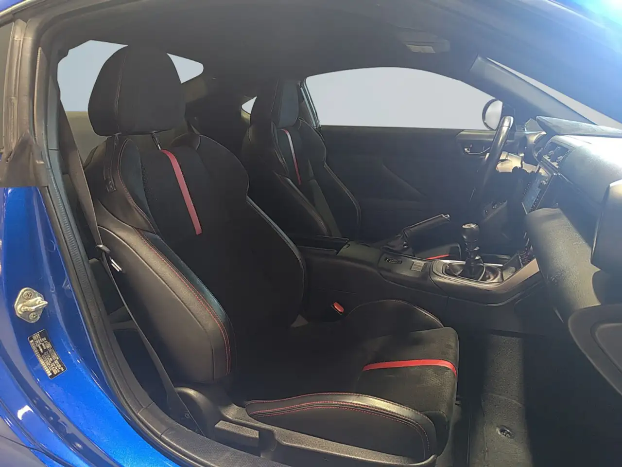 Subaru BRZ снимка Subaru BRZ