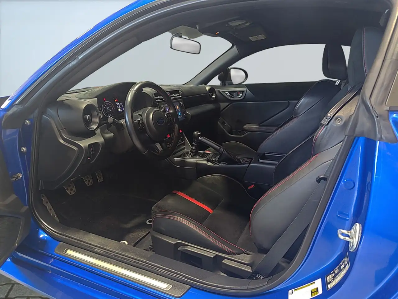 Subaru BRZ снимка Subaru BRZ