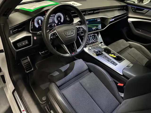 Audi A6 view 16