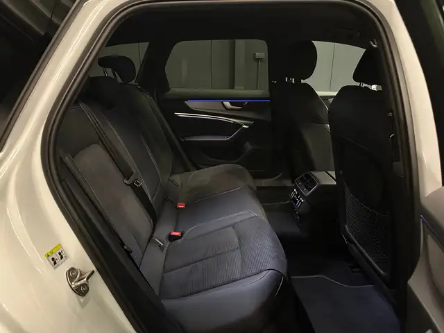 Audi A6 view 28