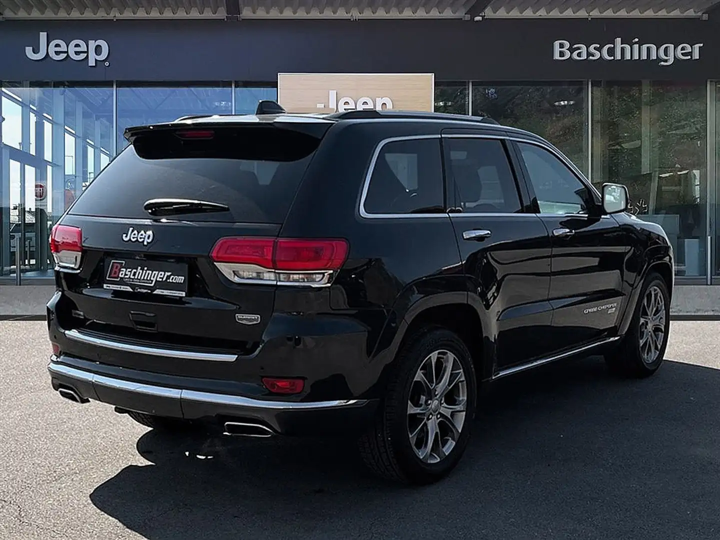 Jeep Grand Cherokee 3,0 V6 CRD Summit Schwarz - 2