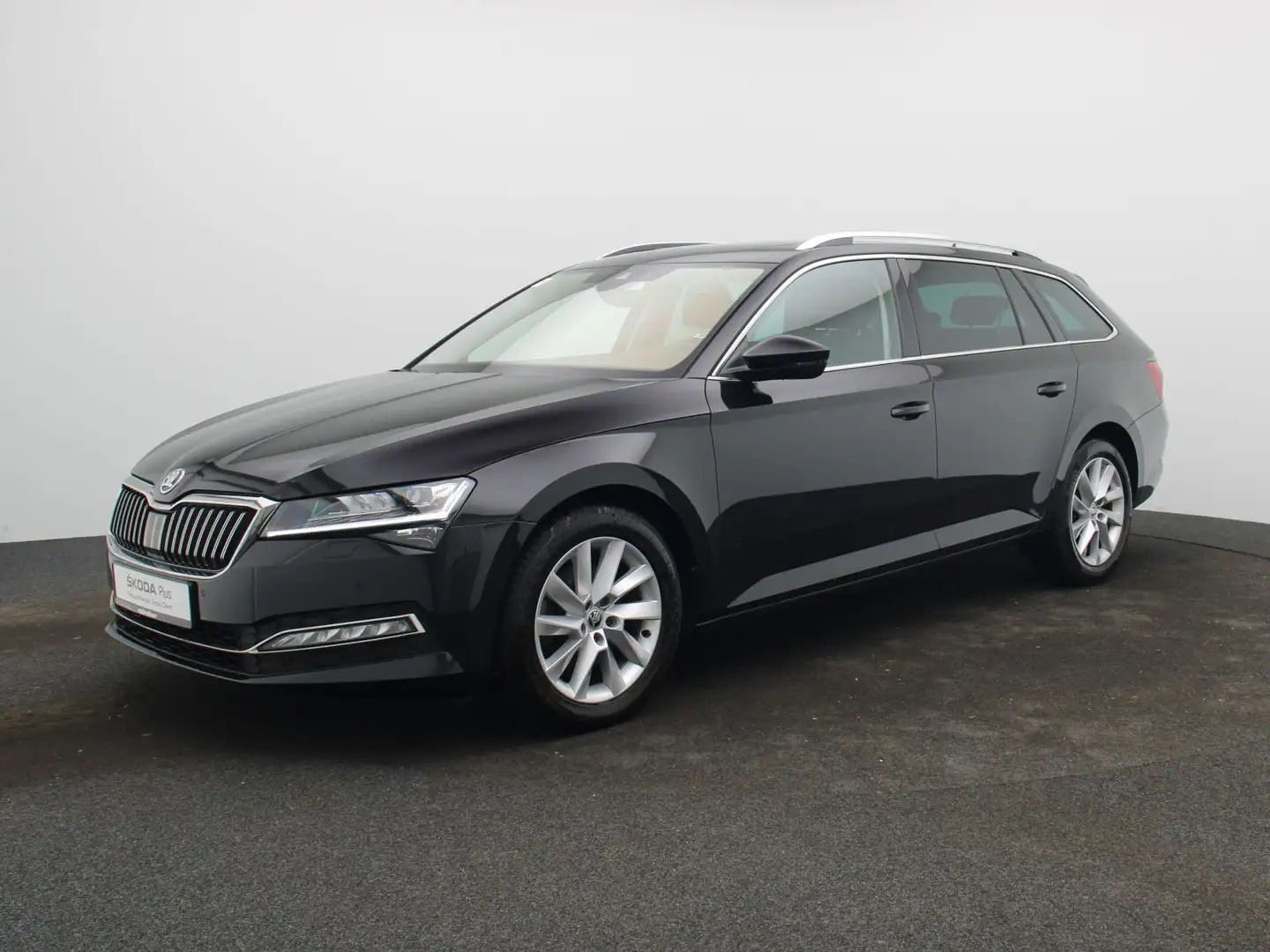 Skoda Superb Combi Style 2.0TDI 4x4 DSG / Pano, Matrix Zwart - 2