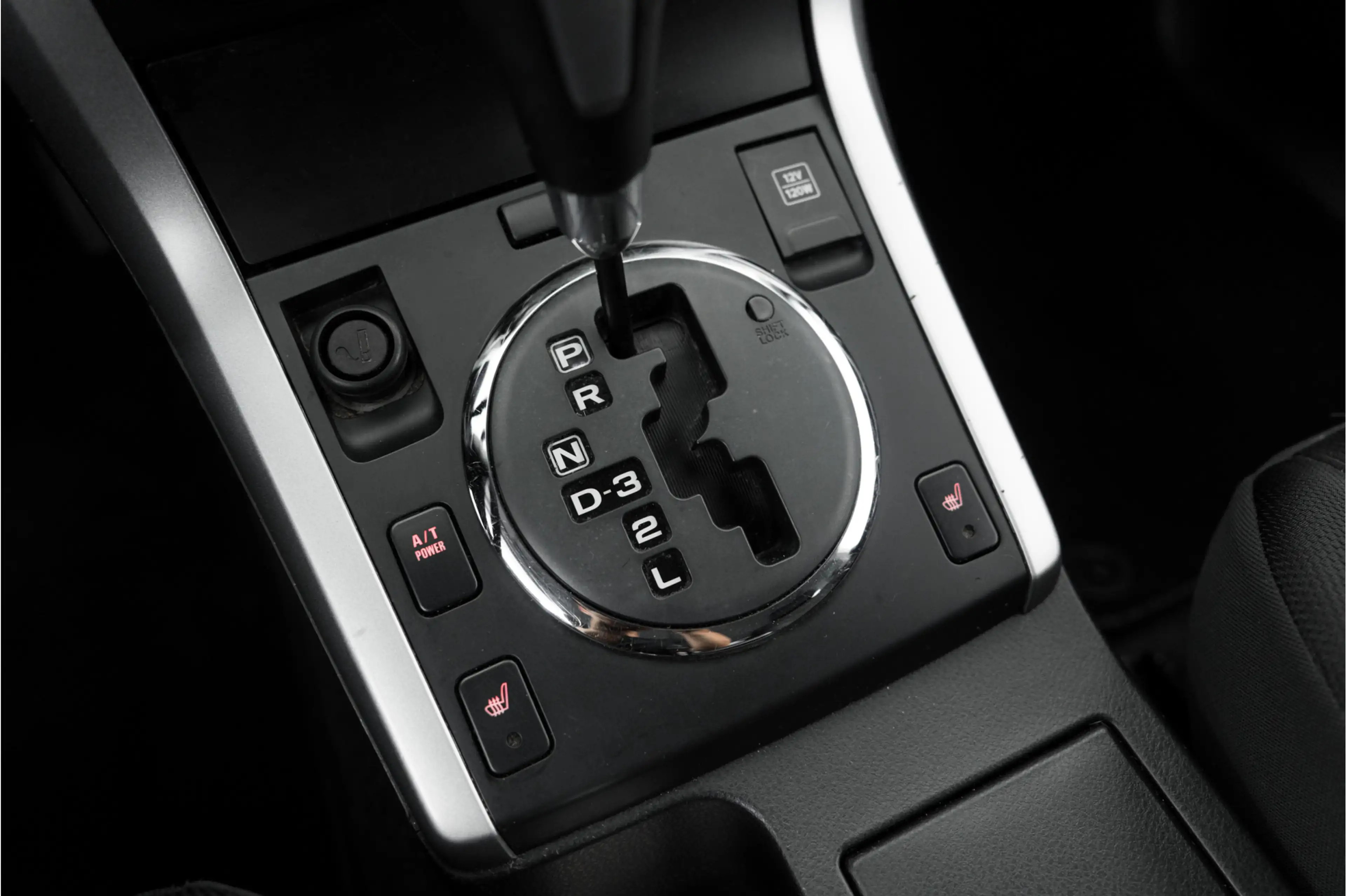 Suzuki Grand Vitara 2.4 Exclusive — photo 14