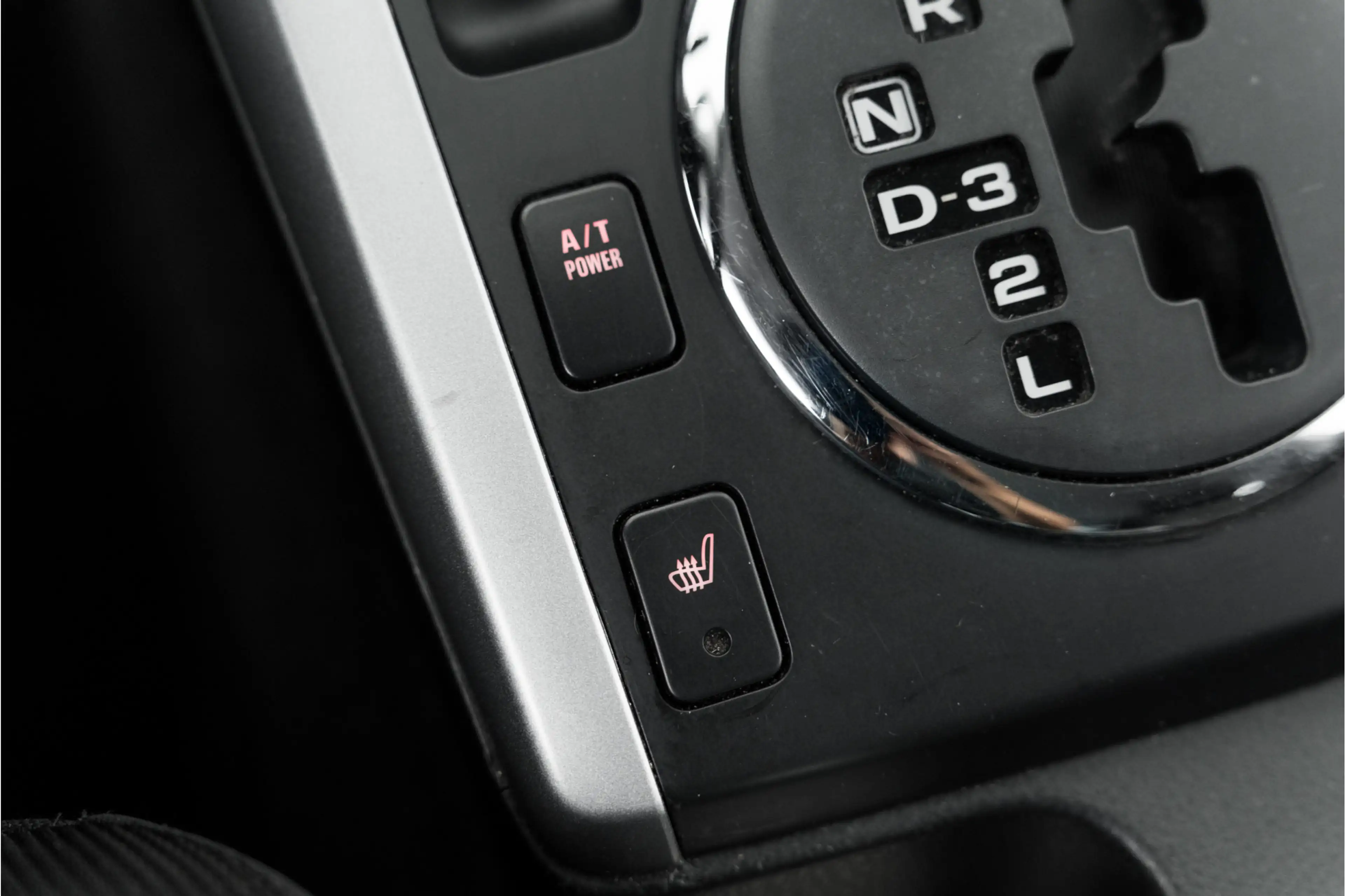 Suzuki Grand Vitara 2.4 Exclusive — photo 15