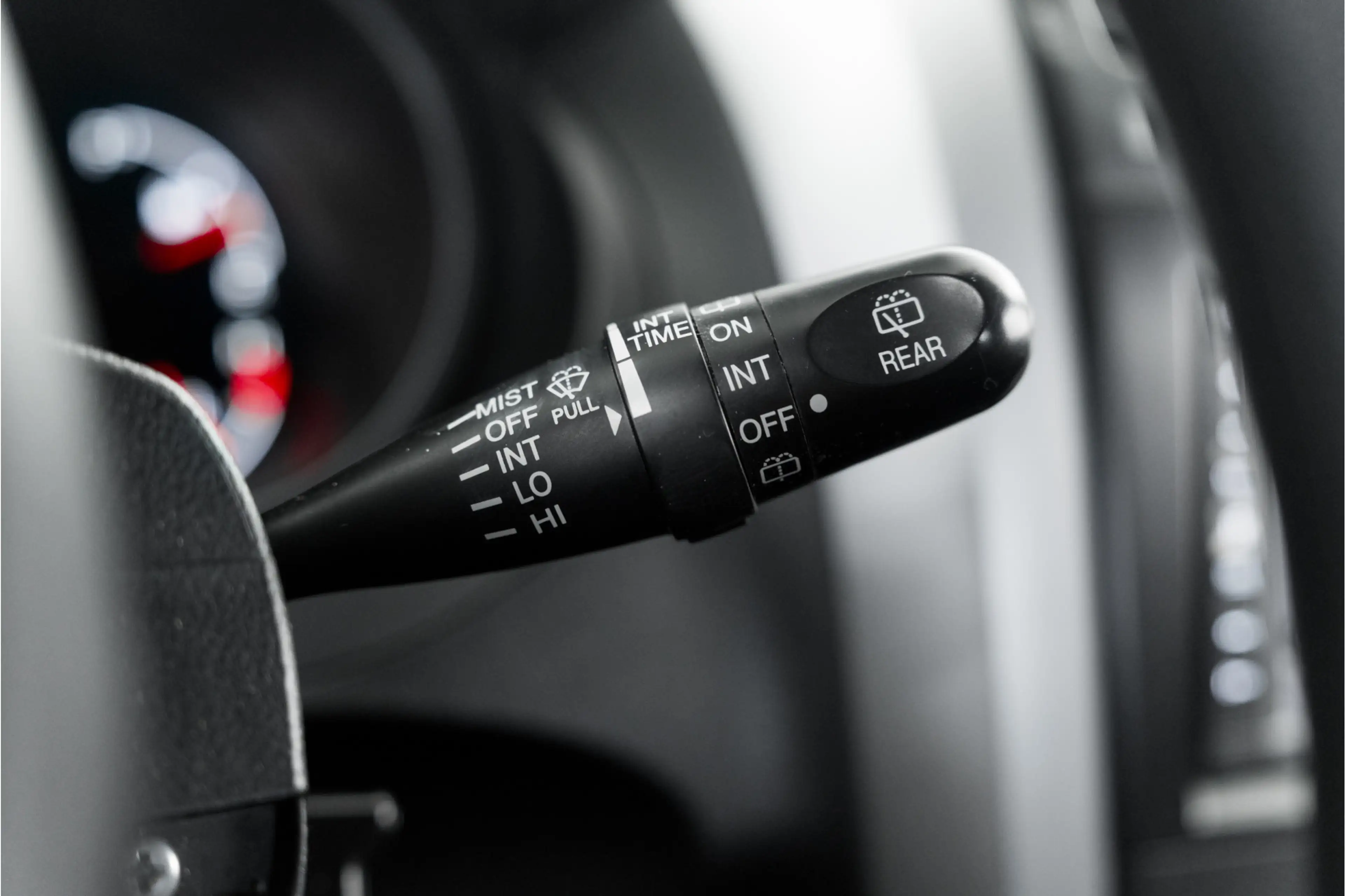 Suzuki Grand Vitara 2.4 Exclusive — photo 25