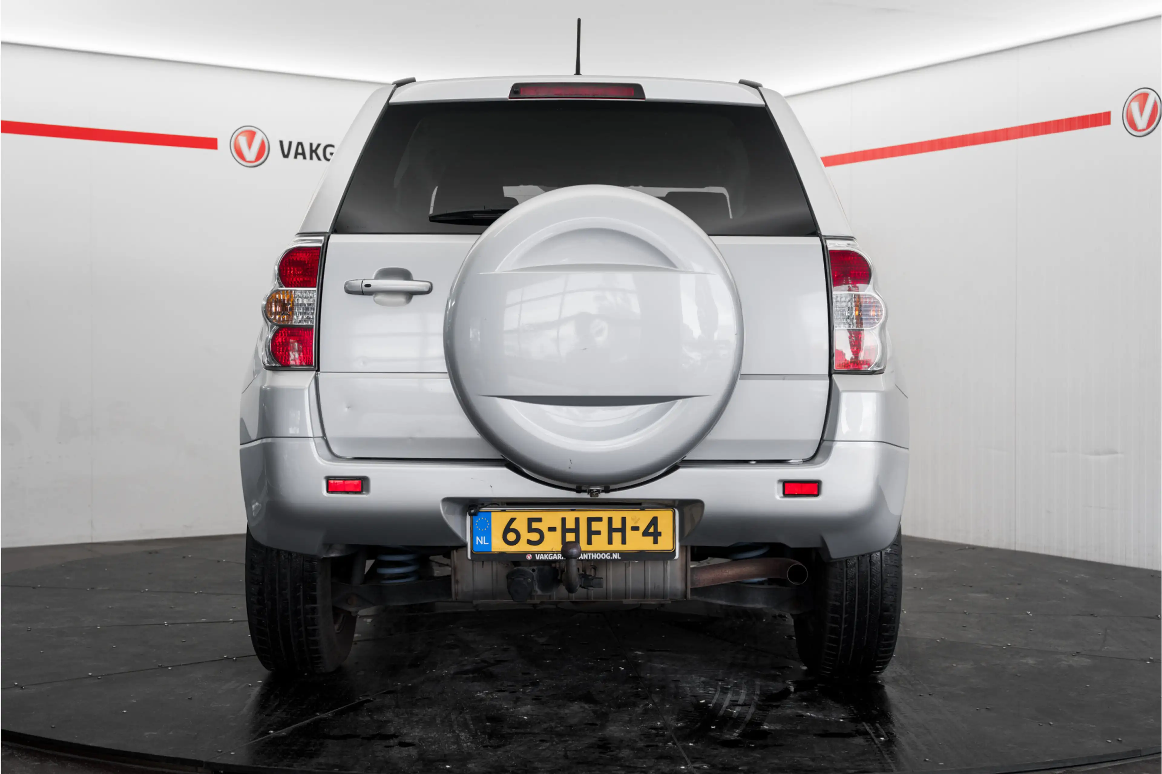 Suzuki Grand Vitara 2.4 Exclusive — photo 10