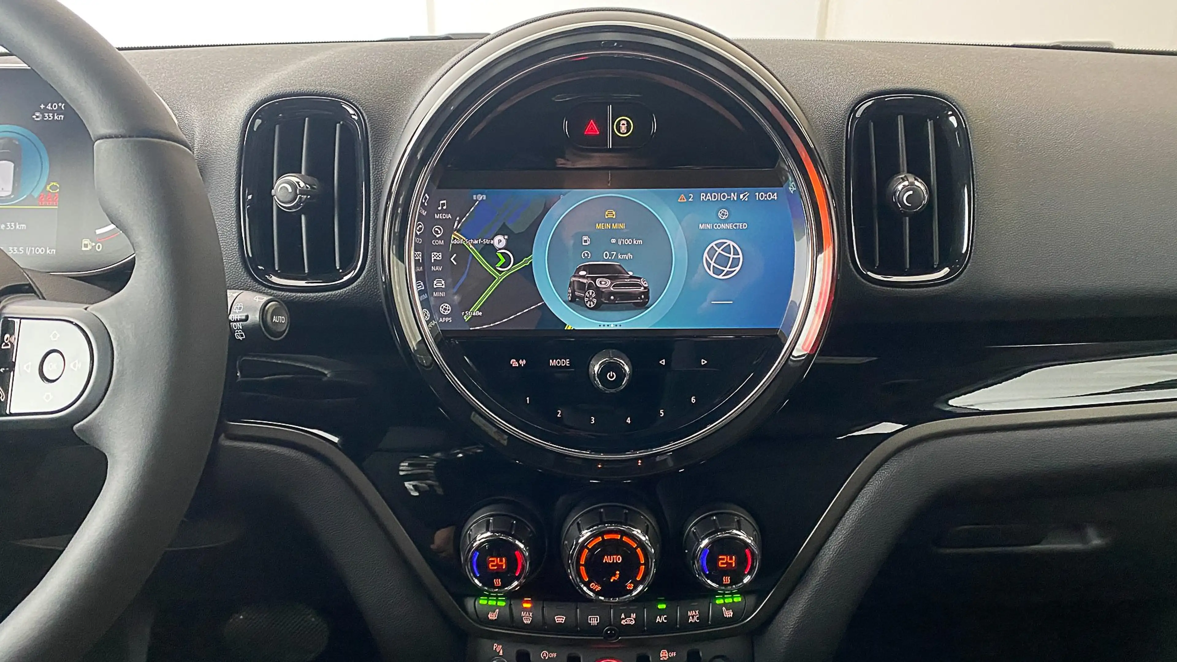 MINI Cooper D Countryman — photo 11