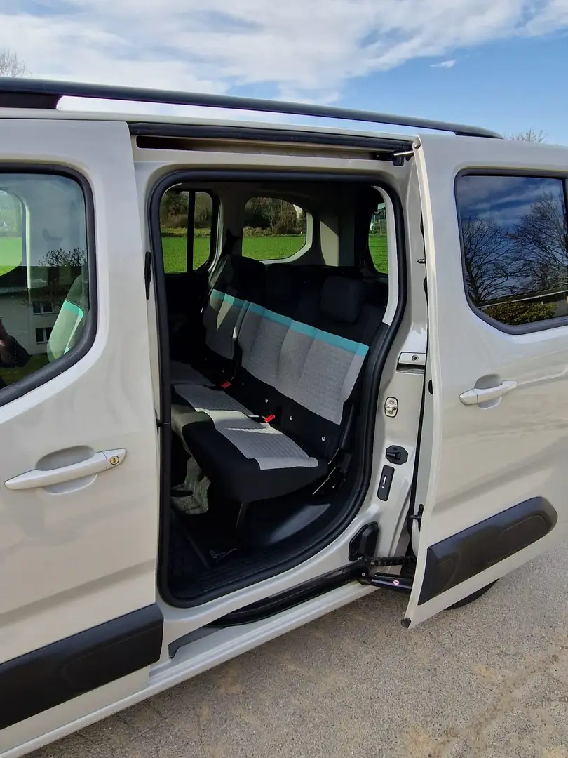 Citroen Berlingo Berlingo Kombi 5-Türer M PureTech 110 LIVE siva - 2