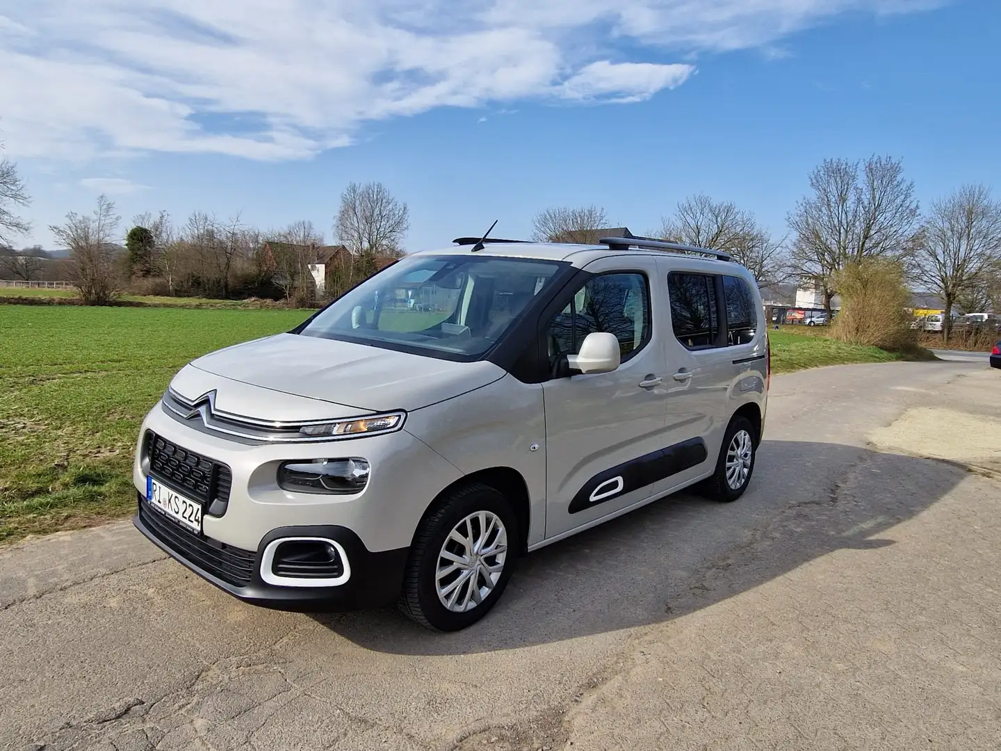 Citroen Berlingo Berlingo Kombi 5-Türer M PureTech 110 LIVE siva - 1