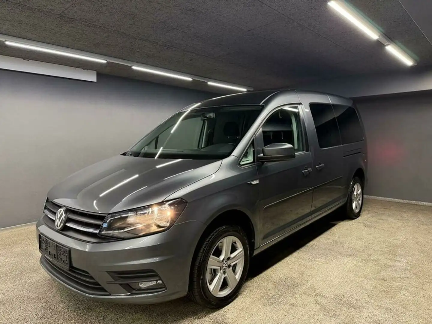 Volkswagen Caddy Maxi DSG MAXI * KLIMA * TEMP * PDC *DAB Grau - 1