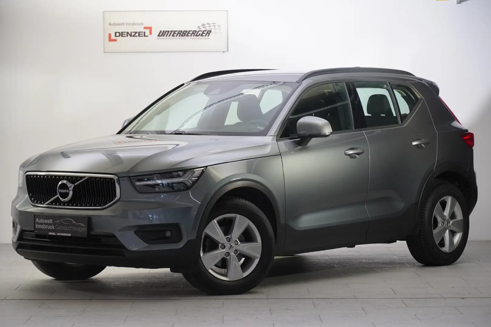 Volvo XC40 D3 Geartronic Grey - 2