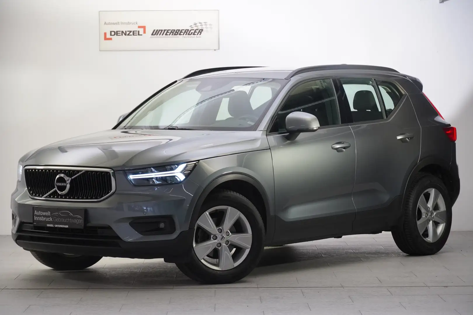 Volvo XC40 D3 Geartronic Grey - 1