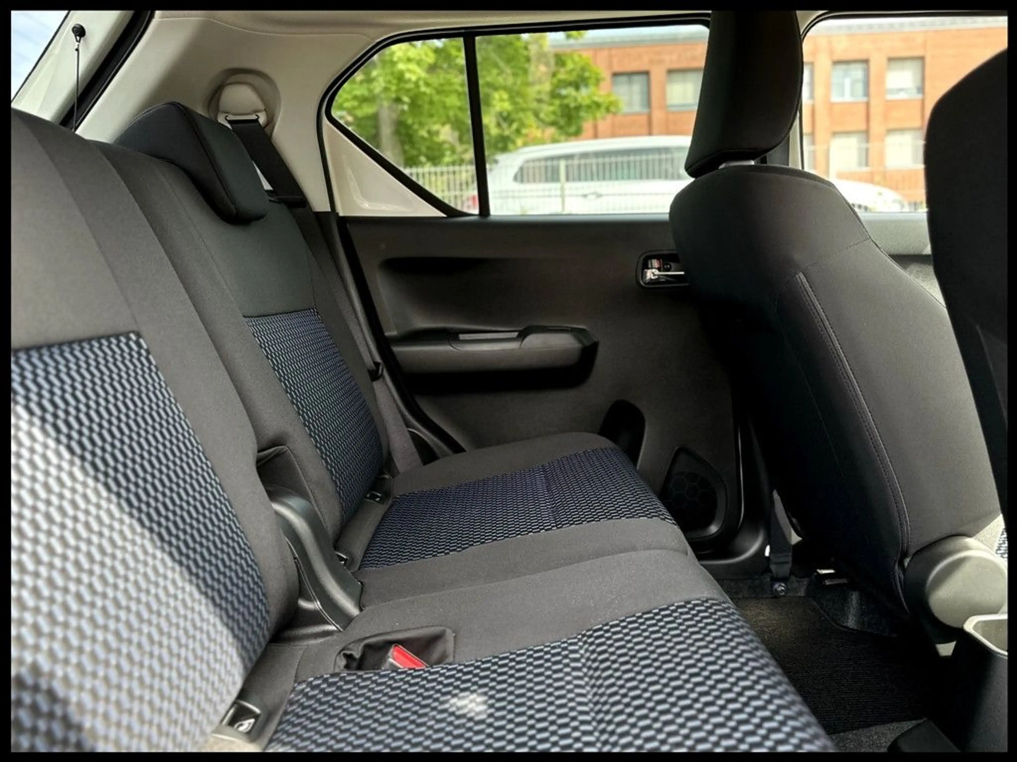 Suzuki Ignis IGNIS 1.2 DUALJET HYBRID ALLGRIP COMFORT+ — photo 12