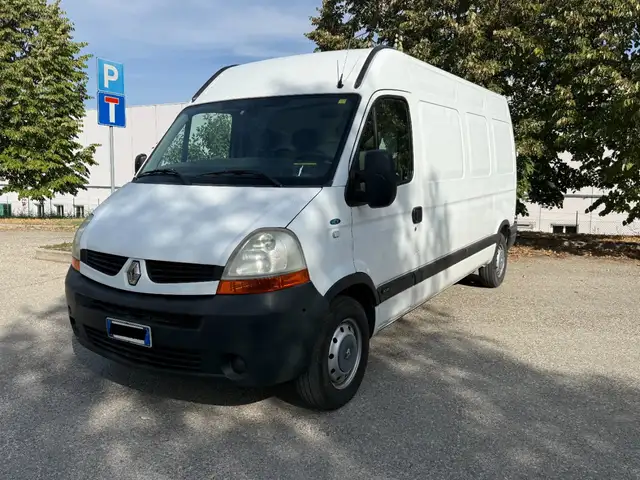 Renault Master 35 2.5 dci 120cv L3H3