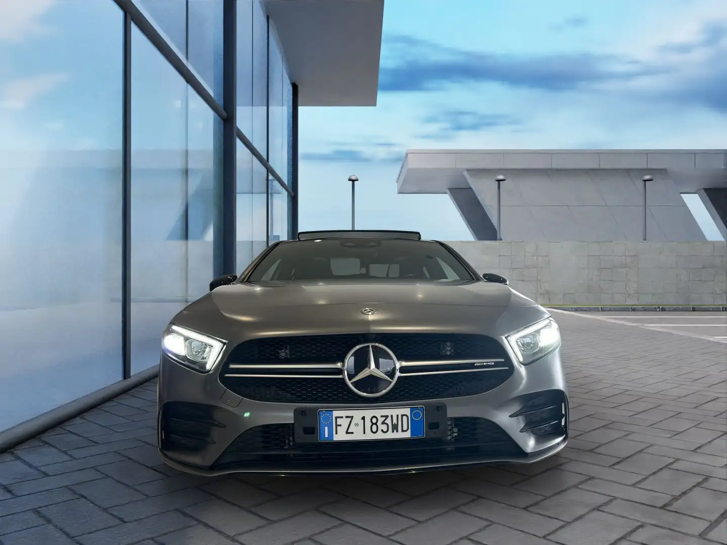 Mercedes-Benz A 35 AMG A 35 AMG 4Matic Grigio - 2