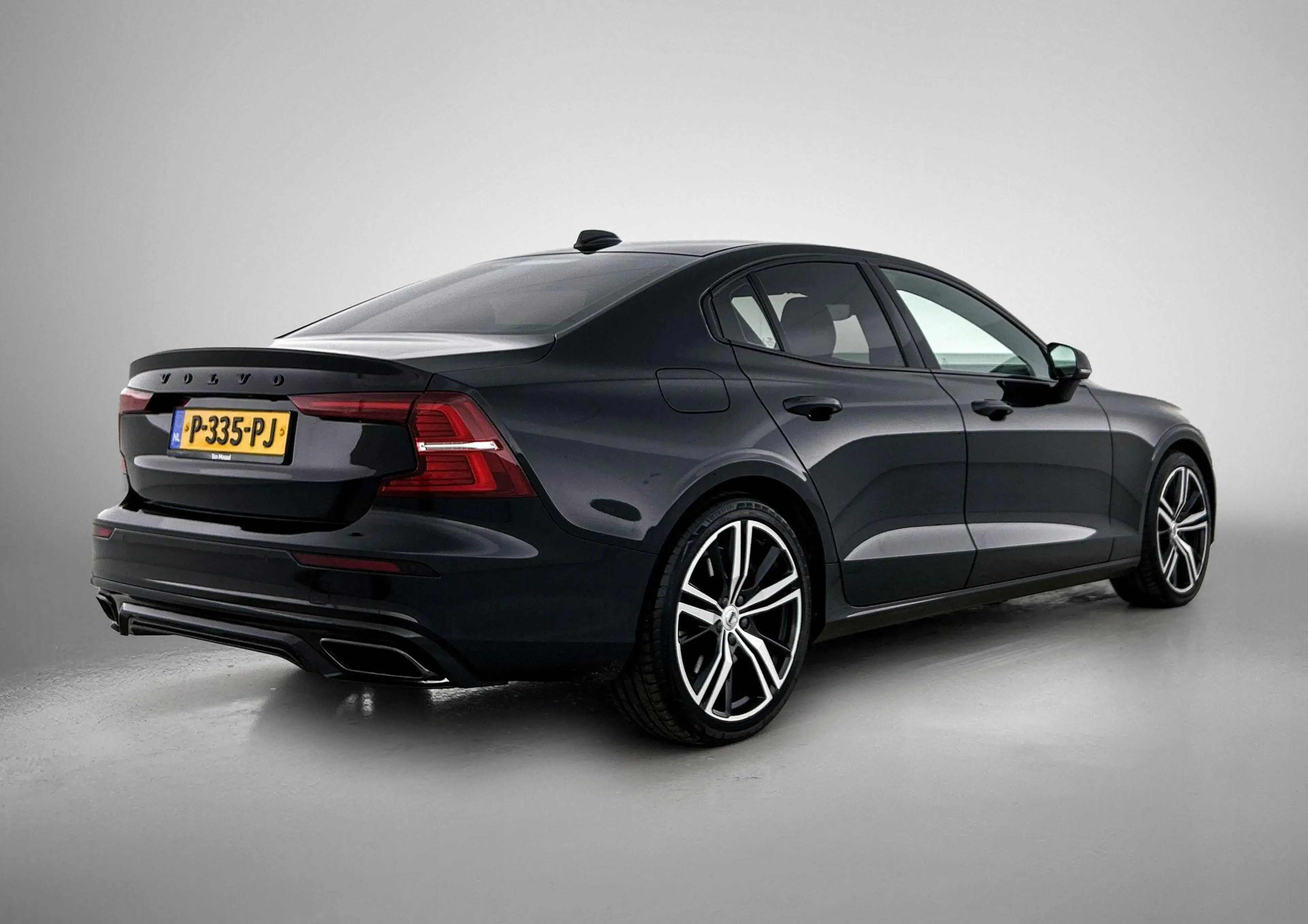 Volvo S60 2.0 Recharge T6 AWD R-Design | Automaat | Apple Ca — photo 4