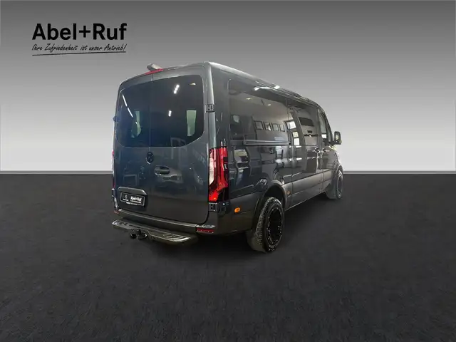 Mercedes-Benz Sprinter view 7
