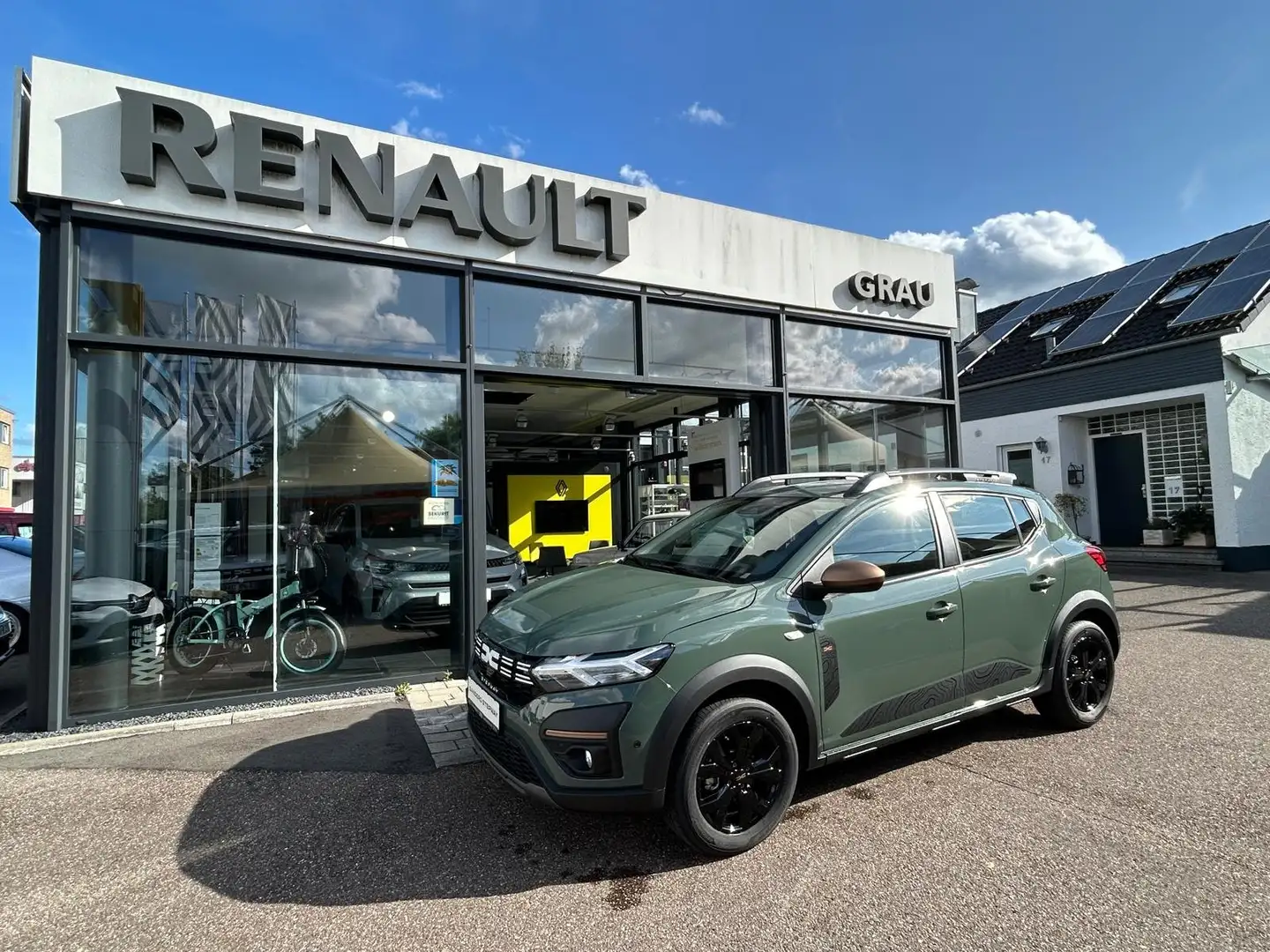 Dacia Sandero Stepway Extreme+ Eco-G 100 PS Vert - 1