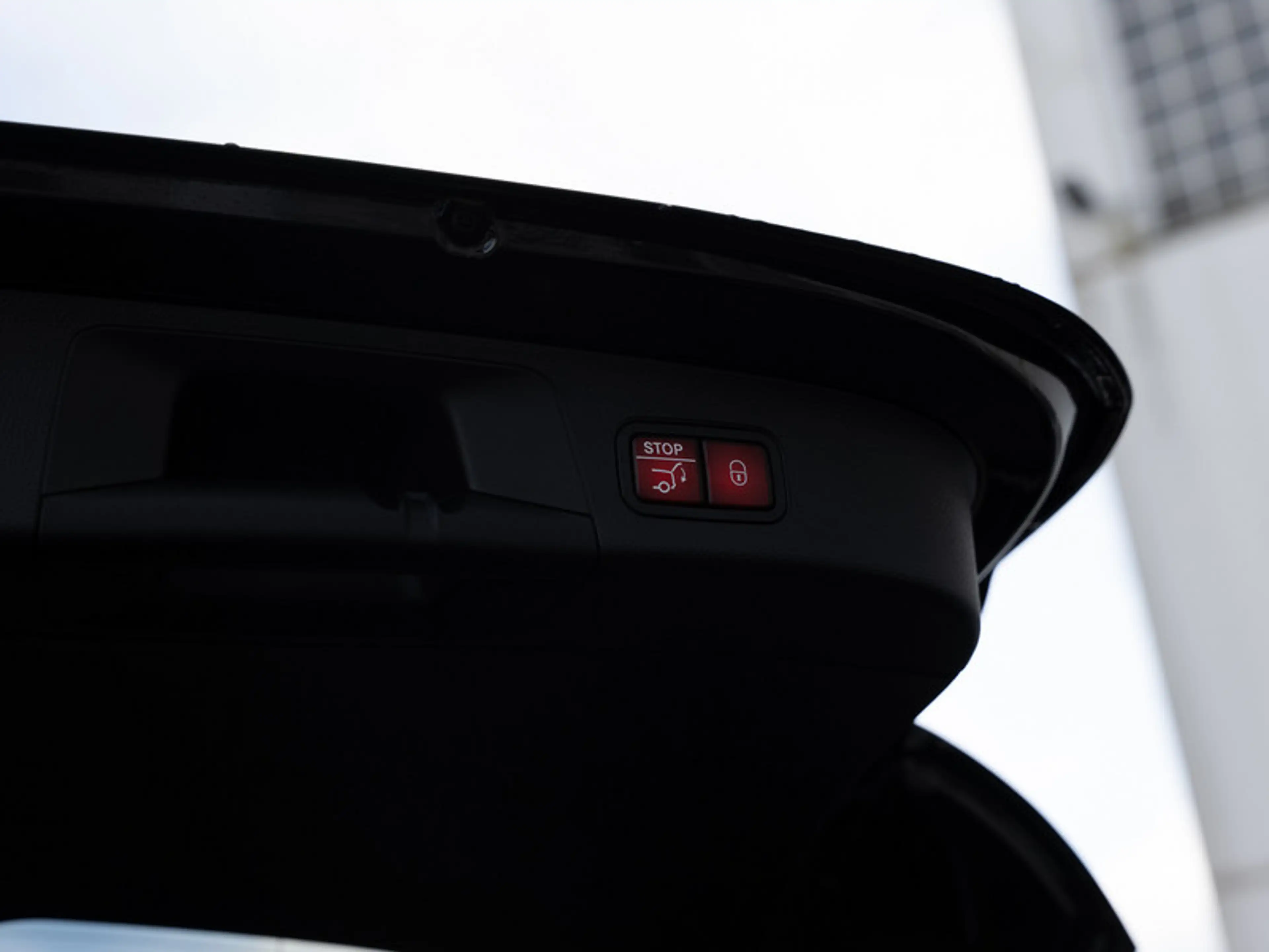 Mercedes-Benz GLA 200 AMG-Sport/MLB/360/Pano/AHK/Night/Distr — photo 8