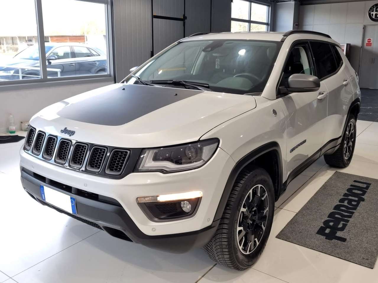 Jeep Compass 1.3 T4 240CV PHEV AT6 4xe Trailhawk