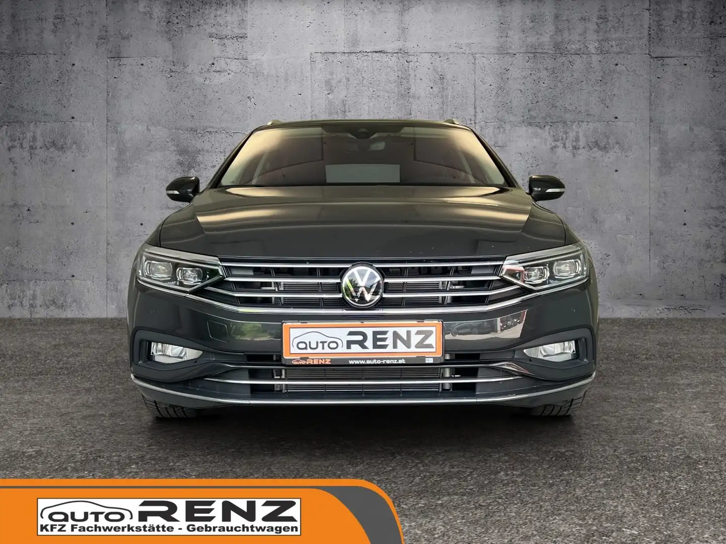 Volkswagen Passat Variant Elegance 4Motion Grau - 2