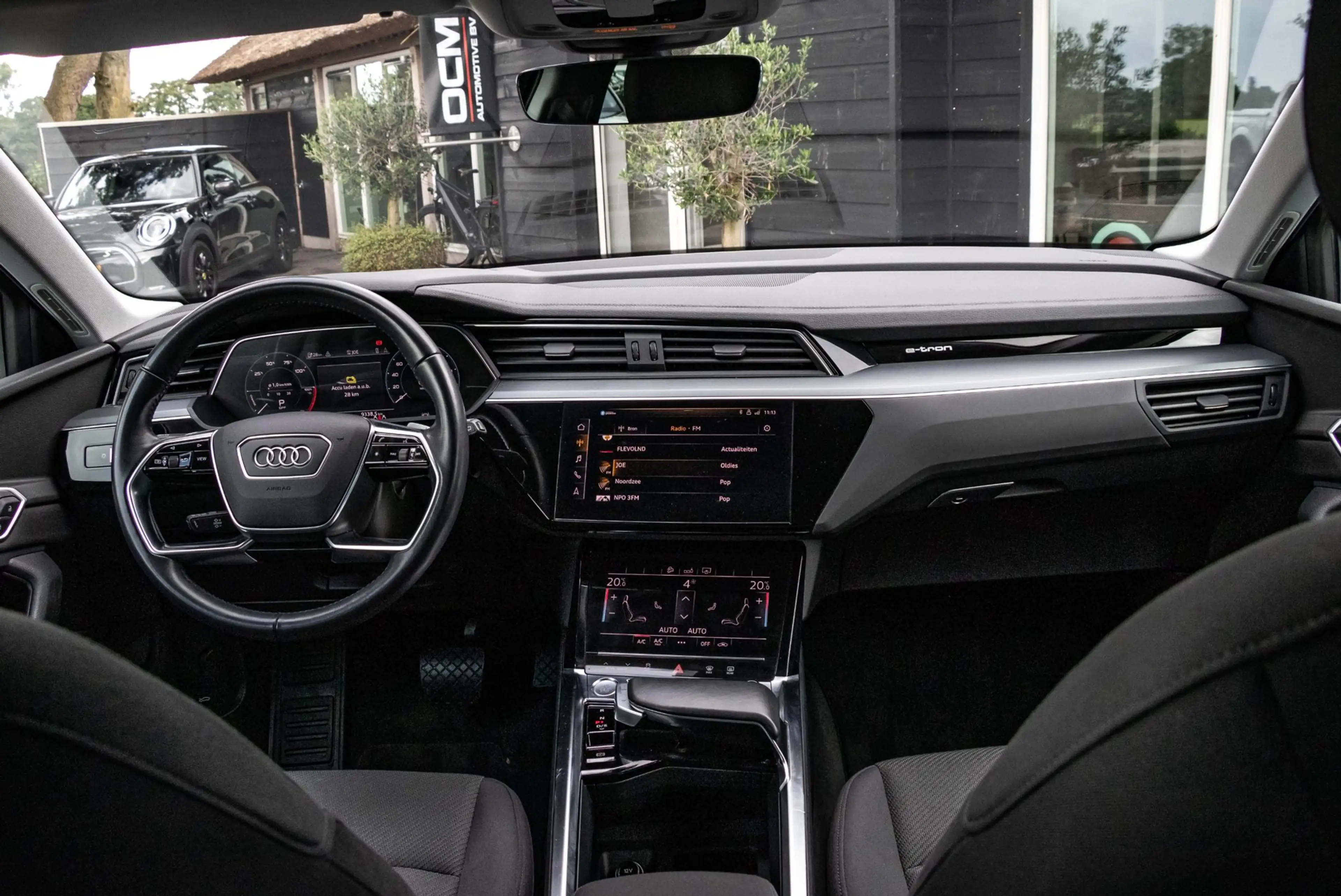 Audi e-tron E-tron 50 quattro Launch edition 71 kWh Soh 84% I — photo 4