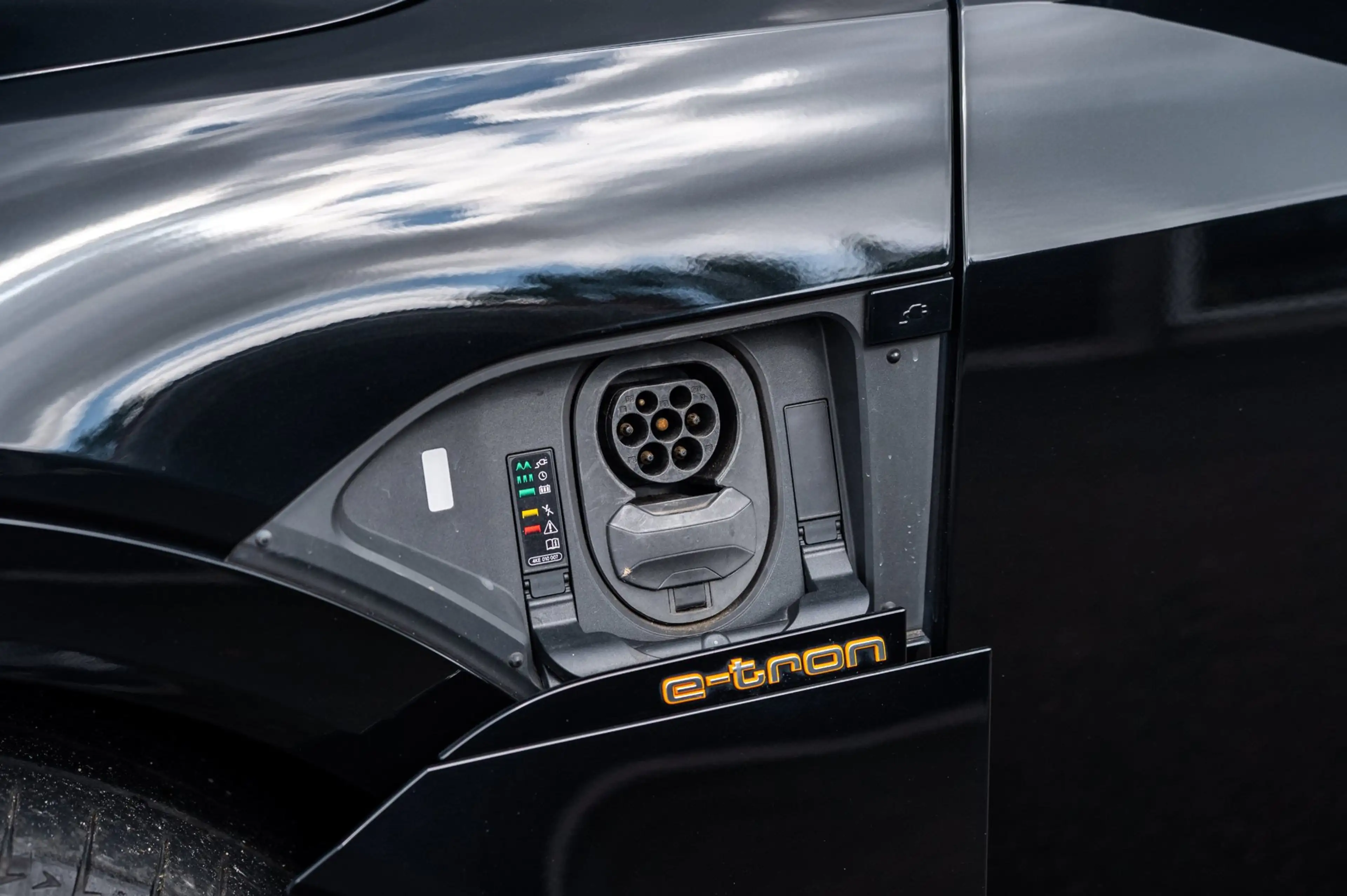 Audi e-tron E-tron 50 quattro Launch edition 71 kWh Soh 84% I — photo 13