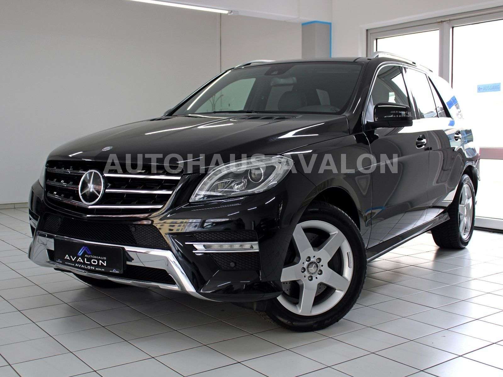 Second hand Mercedes Benz Ml-Class 350