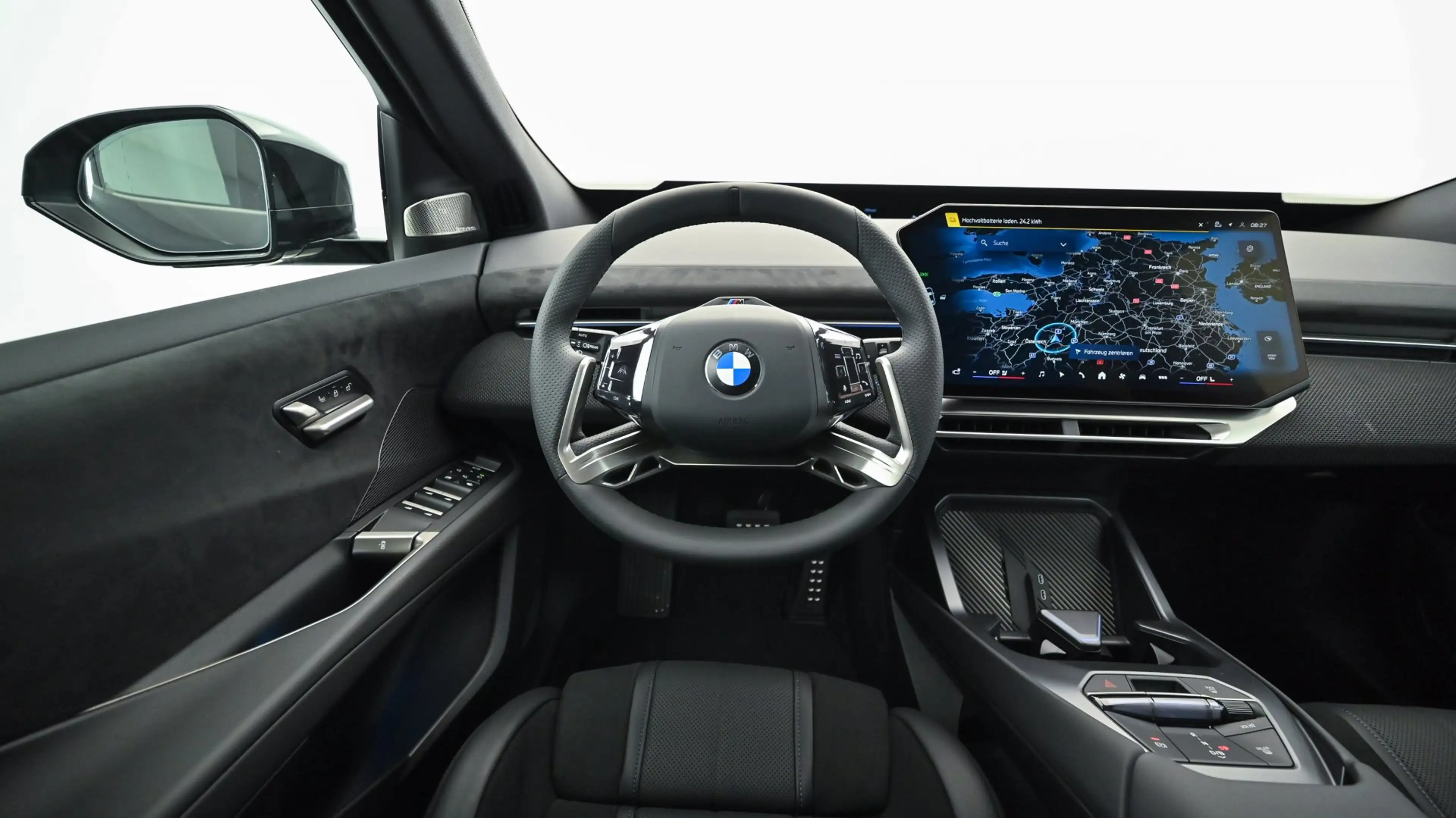BMW iX3 50 xDrive — photo 7