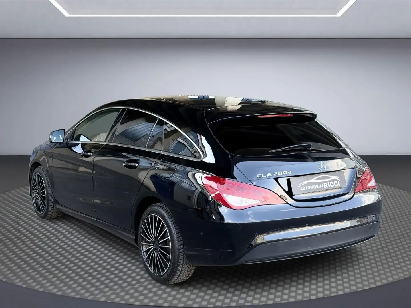 Mercedes-Benz CLA 200 CLA 200 d S.W. Automatic Sport Nero - 2