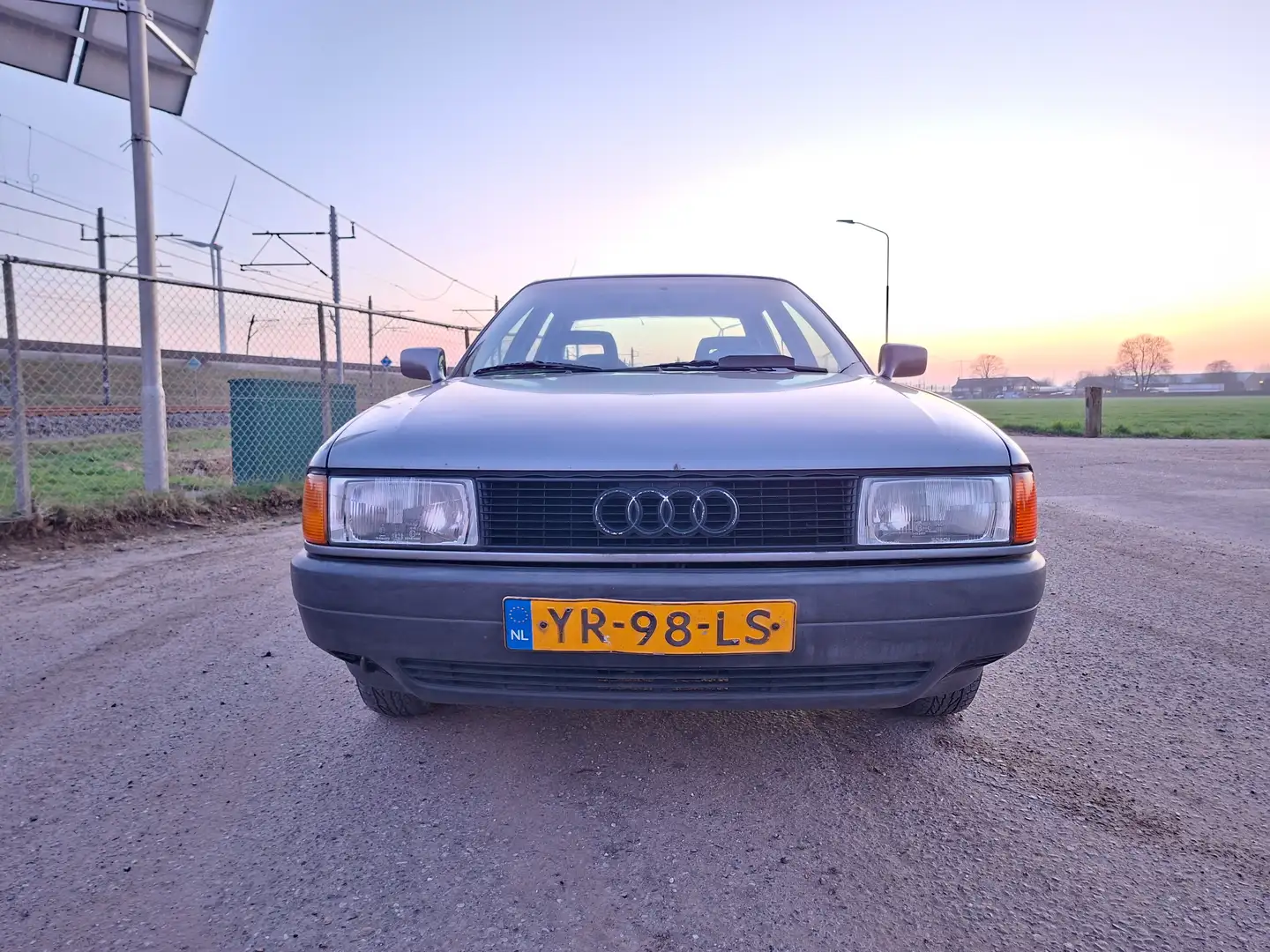 Audi 80 1.8 Automaat 1990 Zonnedak Grau - 2
