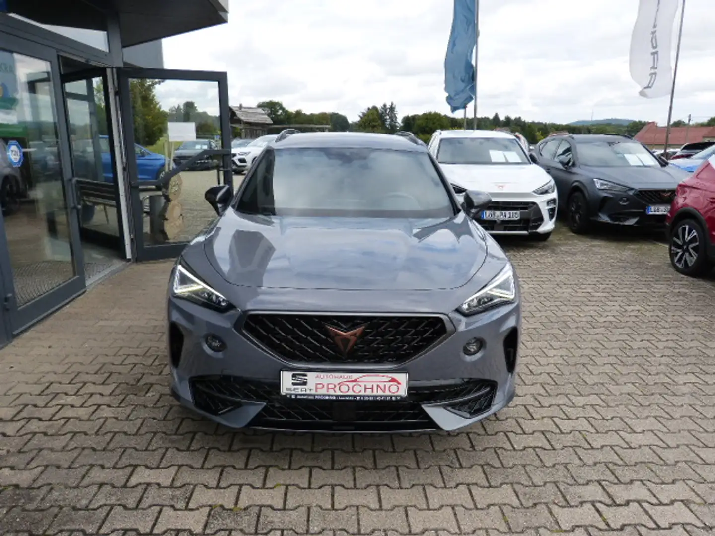 CUPRA Formentor CUPRA Formentor 1.5 TSI 150 PS Gris - 2