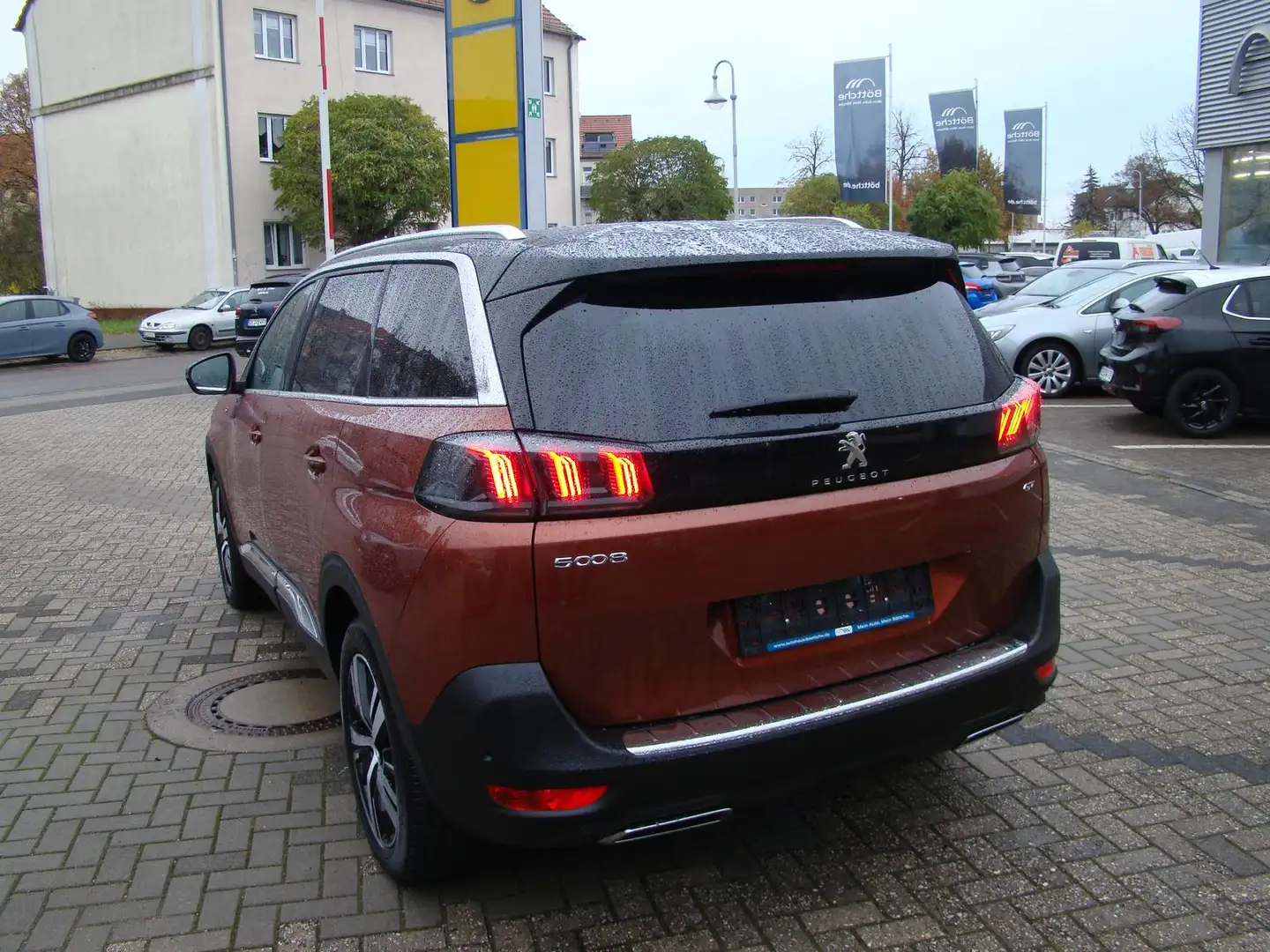 Peugeot 5008 1.2 12V e-THP / PureTech - 2